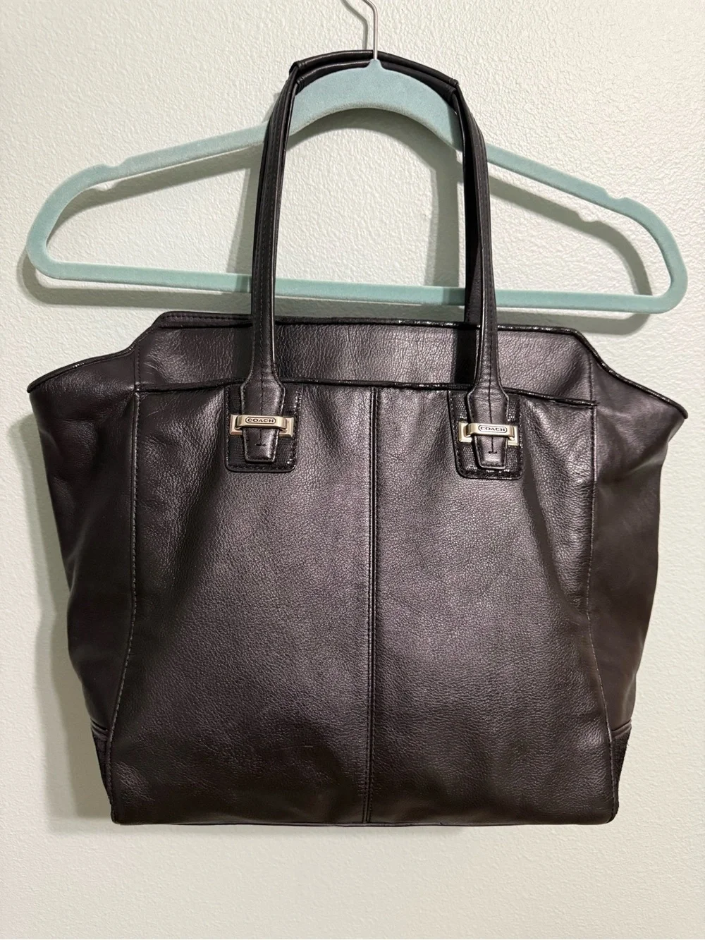 Authentic Coach Taylor Leather North/South Tote Bag Black F25941